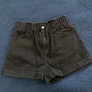Black jean shorts with elastic waist